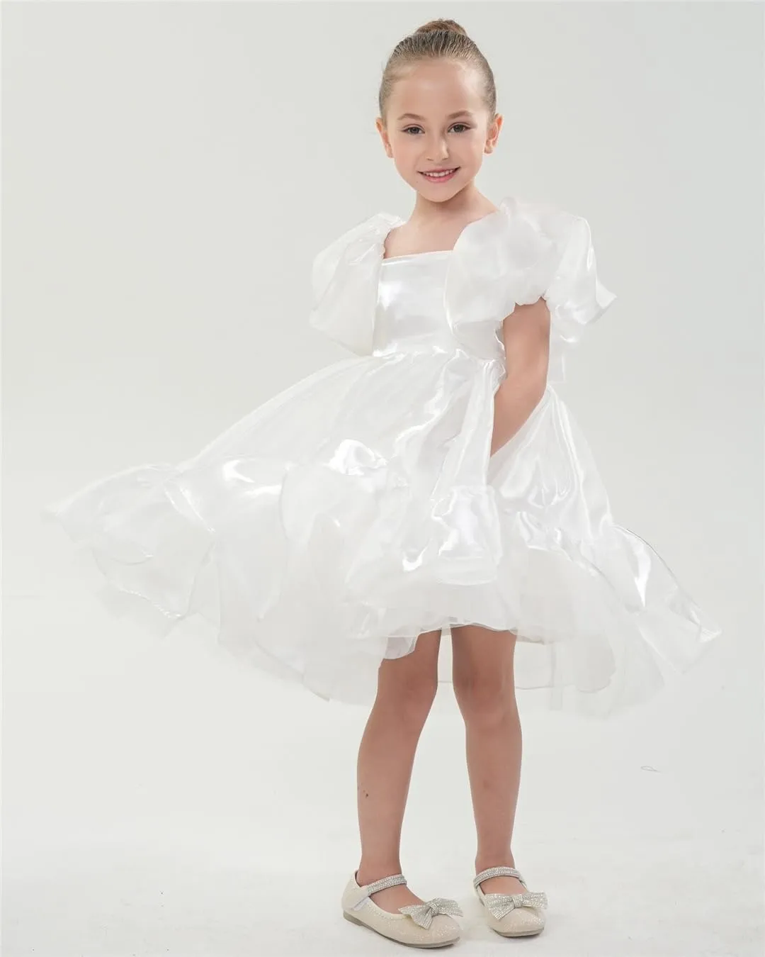 2Bunnies Girls' Organza Puff Sleeve Babydoll Dress in White Ruffle Hem