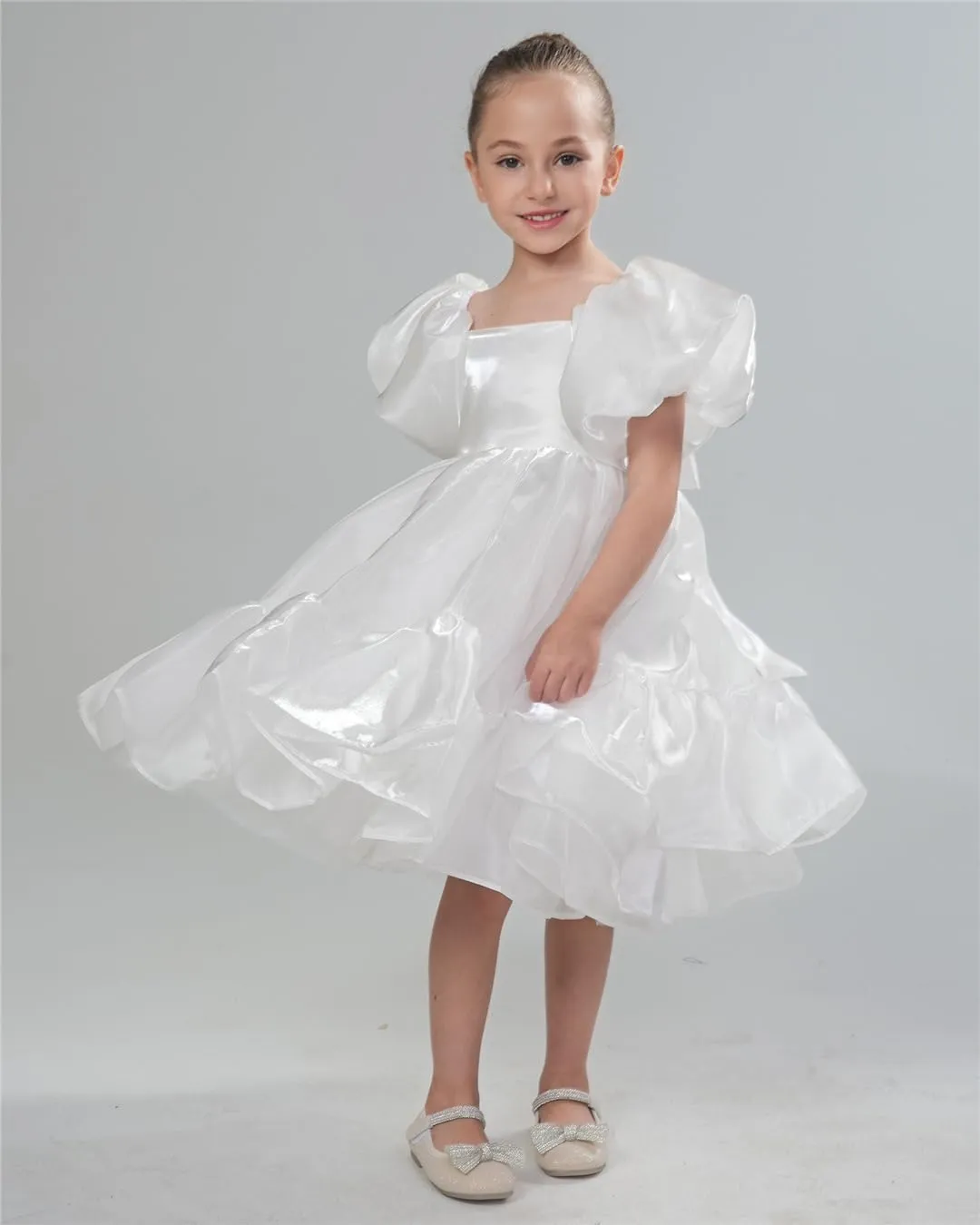 2Bunnies Girls' Organza Puff Sleeve Babydoll Dress in White Ruffle Hem