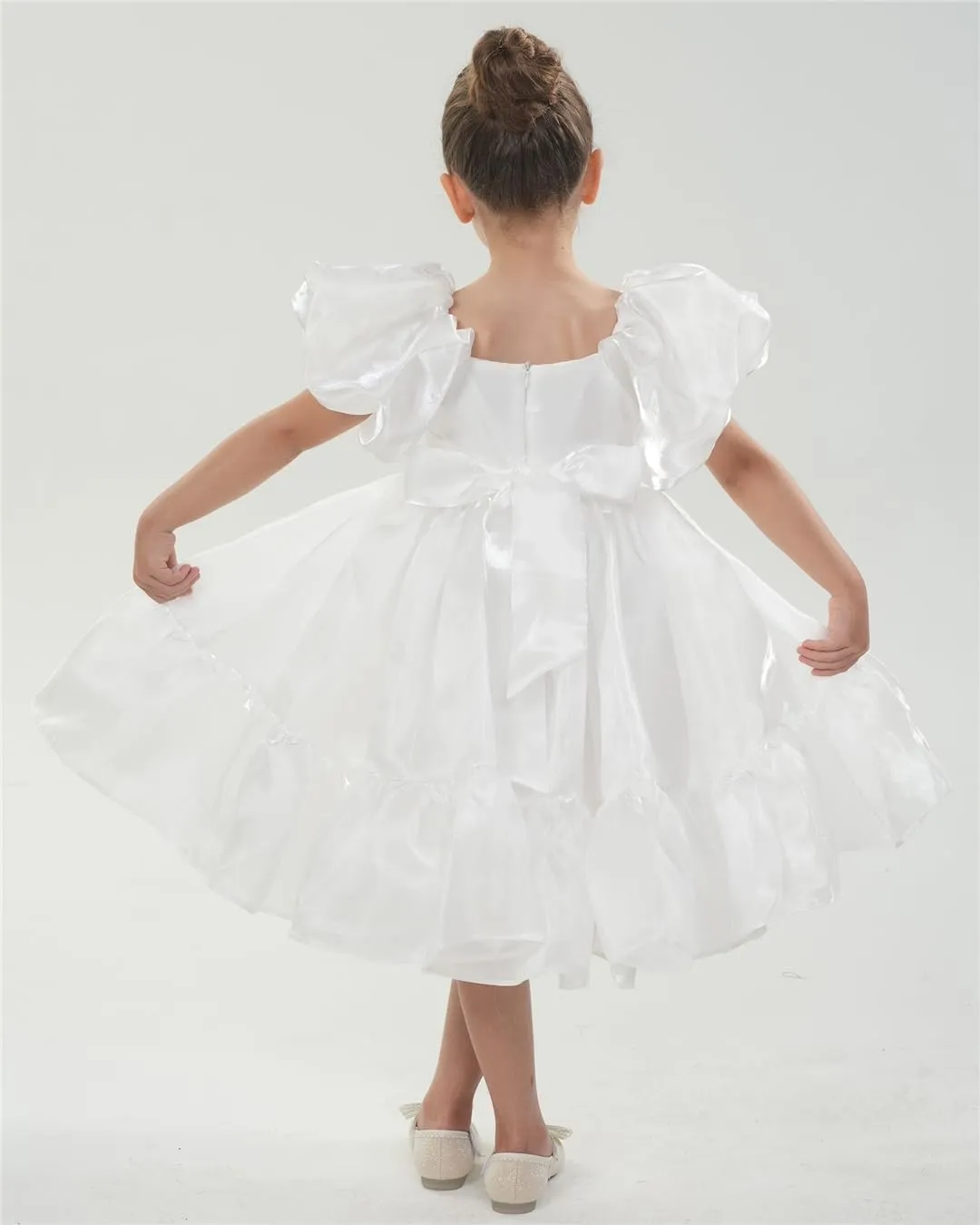 2Bunnies Girls' Organza Puff Sleeve Babydoll Dress in White Ruffle Hem