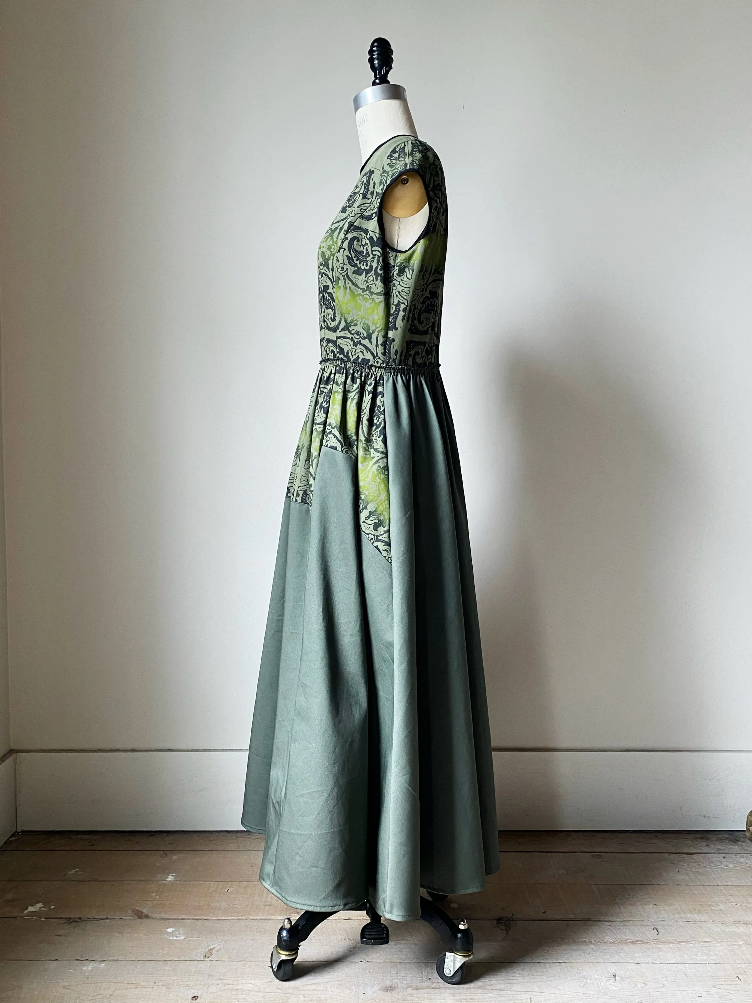 arena ny lillian dress in army