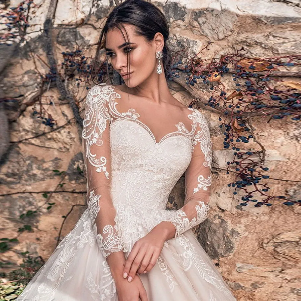 Ball Gown Long Sleeves Wedding Dress For Bride Buttons Illusion