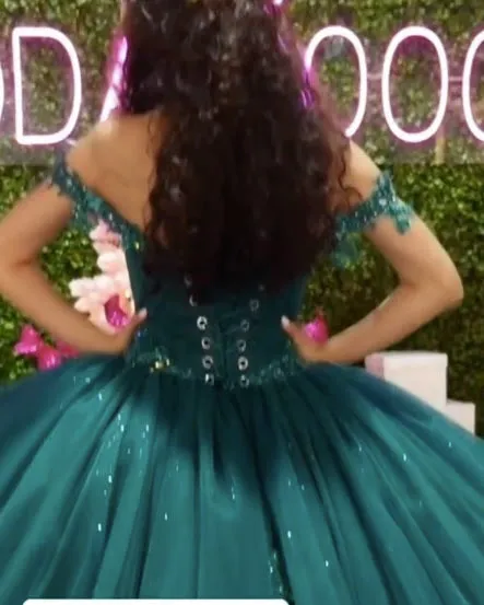 Emerald Green Tulle Quinceanera Dresses Beaded Sequins Sweet 16 Puffy Tulle Ball Gown vestidos de quinceañera