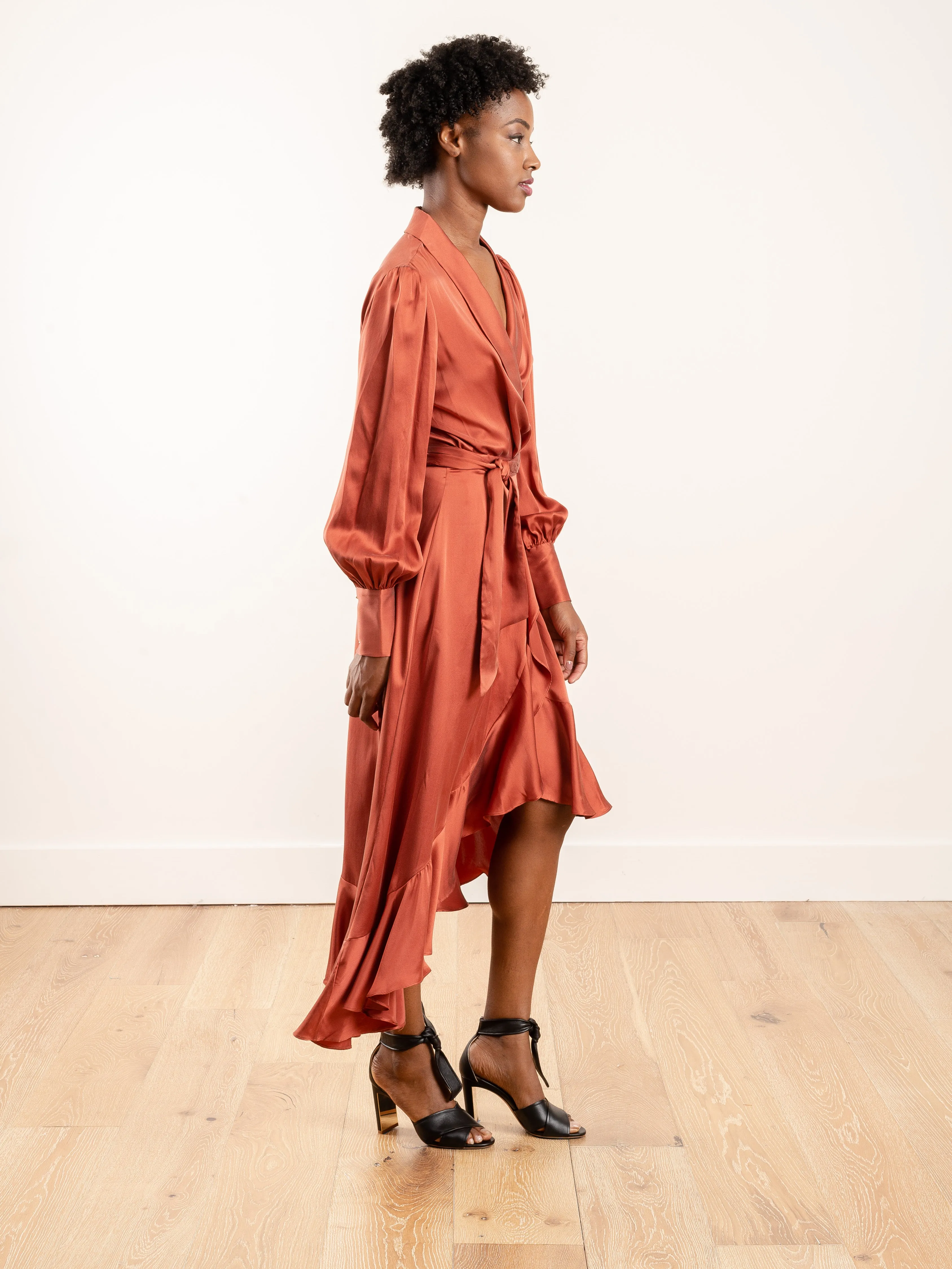 espionage silk wrap midi - rouge