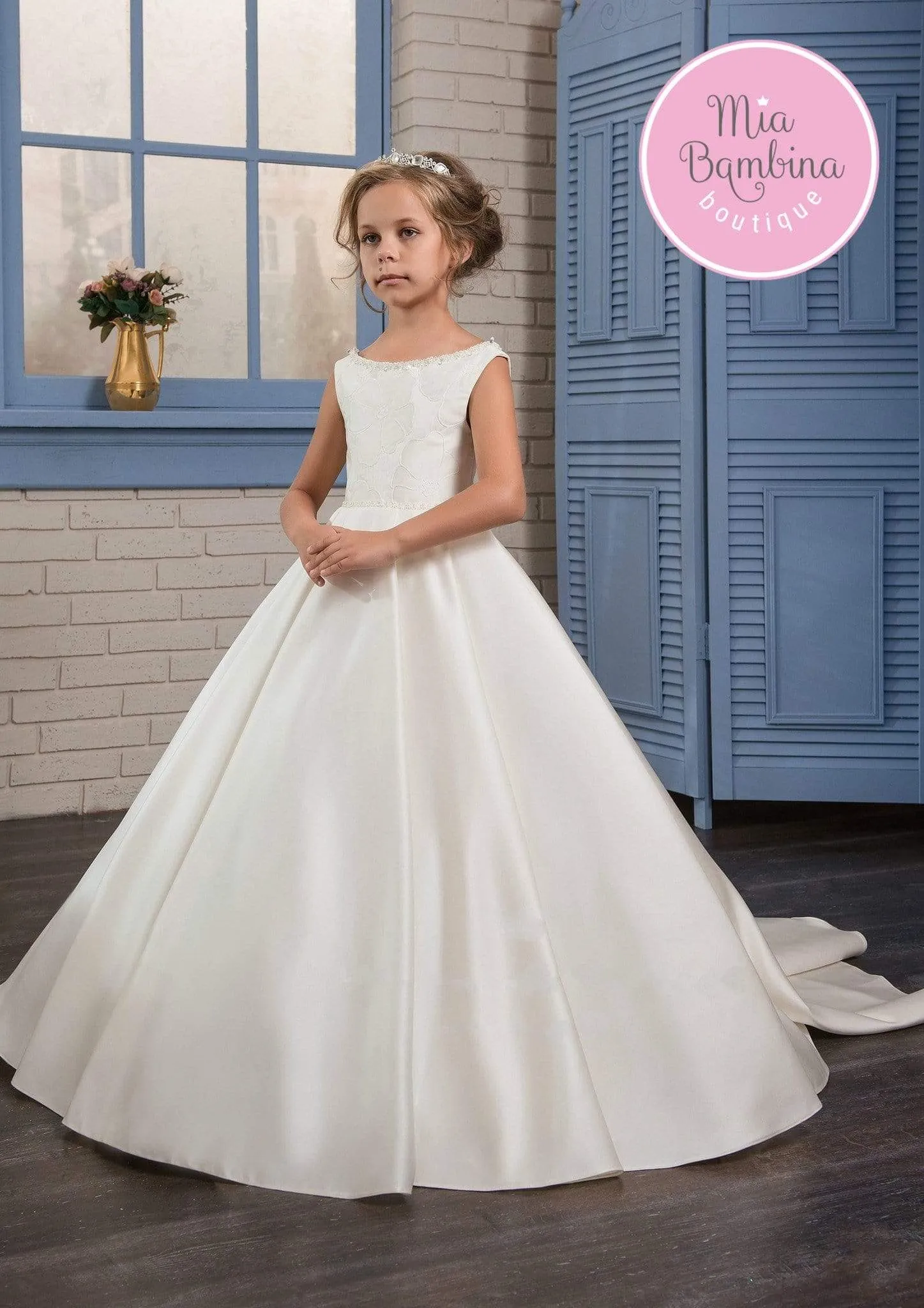 Fresno Gown in Ivory