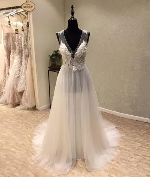 Goregous V-Neck A Line Brush Train Tulle Wedding Dress With Appliques