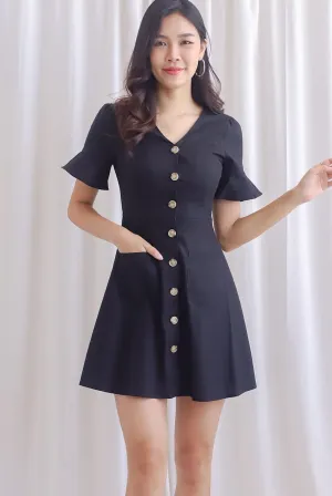 Jasmer Buttons Sleeved Dress In Black