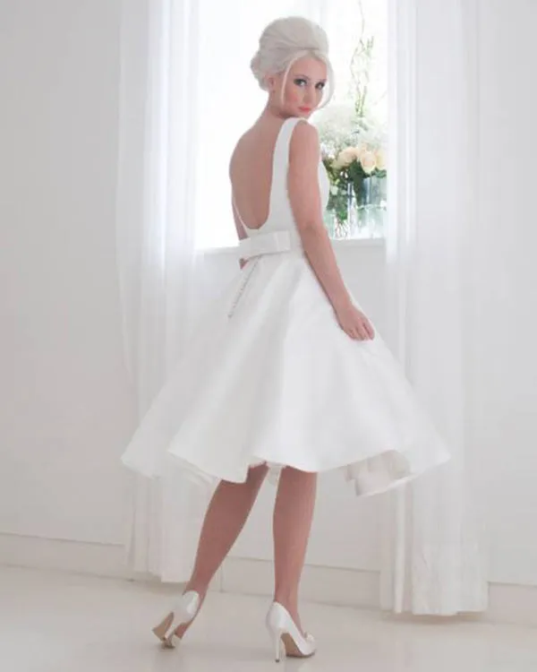 Modern Satin Short Wedding Dresses Ball Gown Knee Length Vintage Bridal Gown with Bow