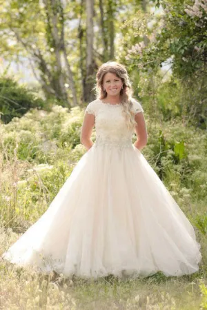 Modest Illusion Scoop Neckline Cap Sleeves Beaded Crystal Lace A-line Wedding Gown-715323