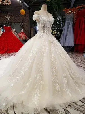Off shoulder sweetheart  lace up wedding dress