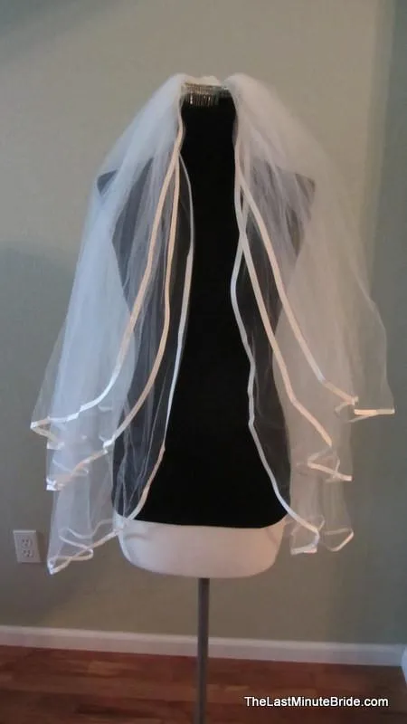 Paloma Blanca Veil Style: V418D