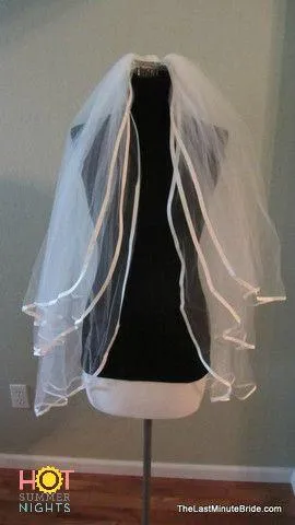 Paloma Blanca Veil Style: V418D