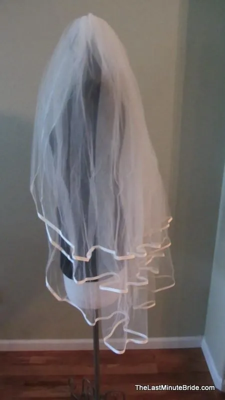 Paloma Blanca Veil Style: V418D