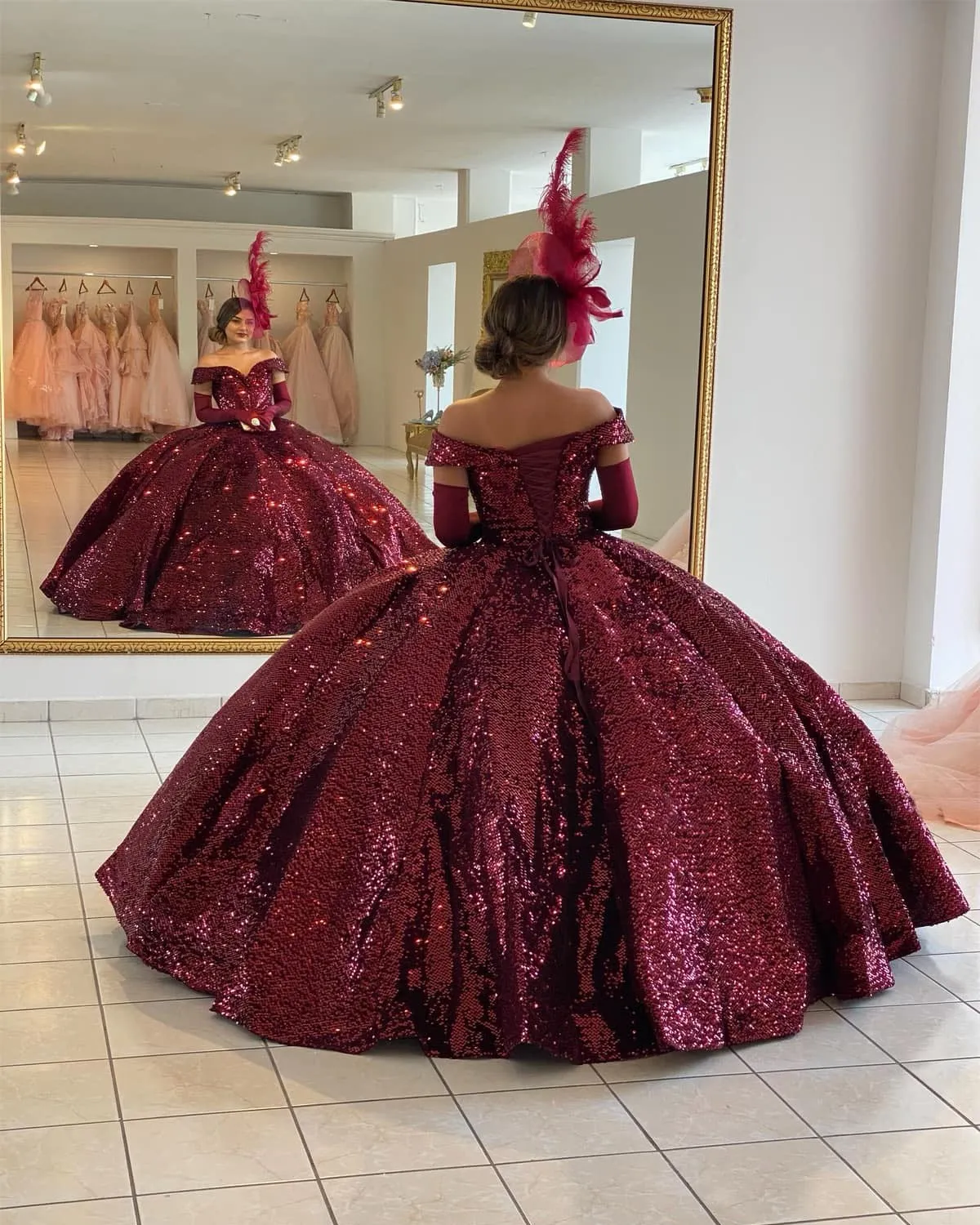 Popular Sparkly Burgundy Quinceanera Dress Sequins Off The Shoulder Sweet 16 Dress Ball Gown vestidos de quinceañera