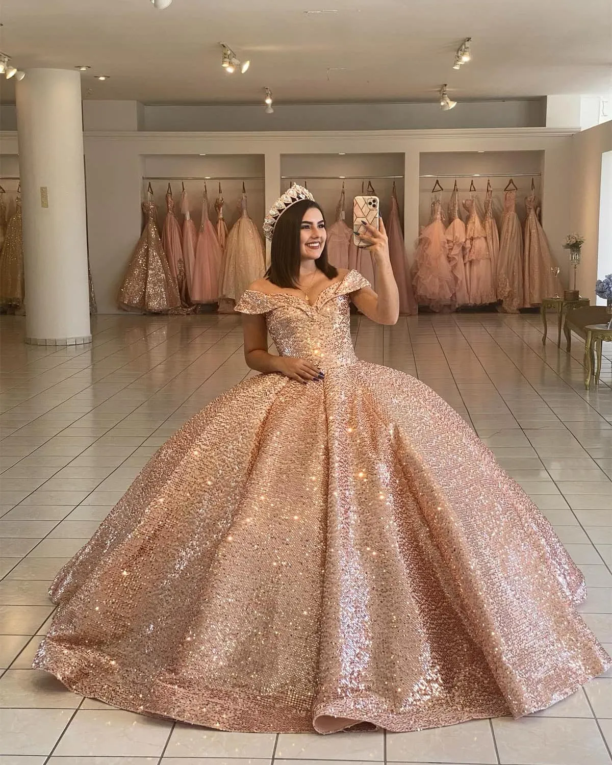 Popular Sparkly Burgundy Quinceanera Dress Sequins Off The Shoulder Sweet 16 Dress Ball Gown vestidos de quinceañera