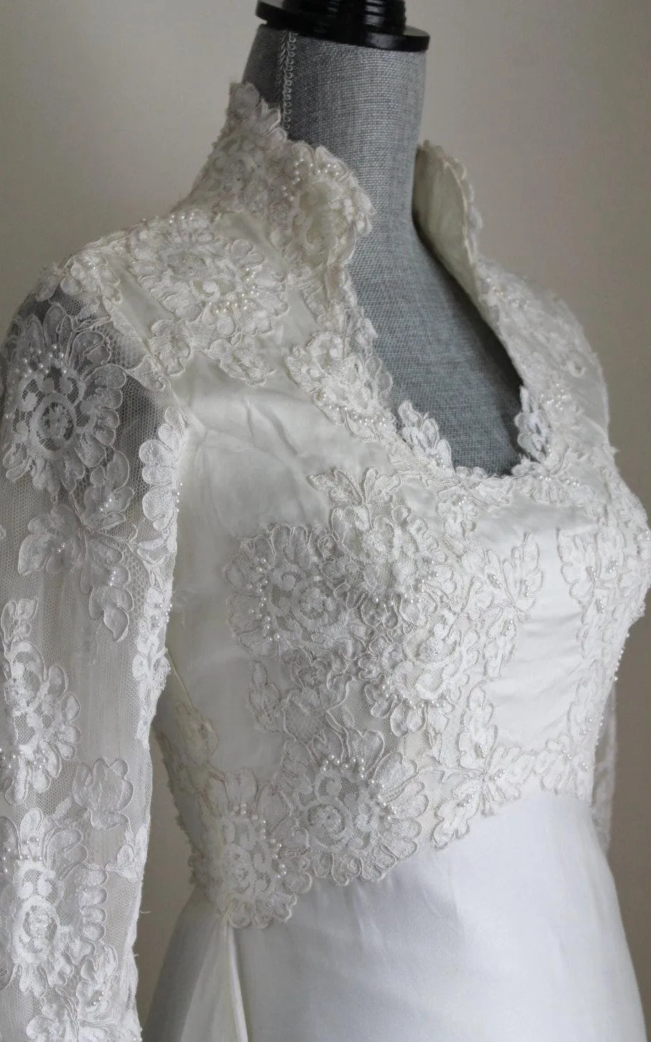 Queen Anne Neck Long Sleeve A-Line Satin Wedding Dress With Lace Hem-ET_711382