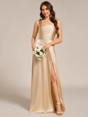 Robe de demoiselle d'honneur plissée en satin fendue