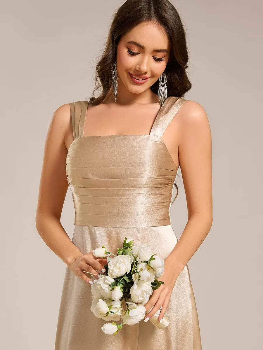 Robe de demoiselle d'honneur plissée en satin fendue