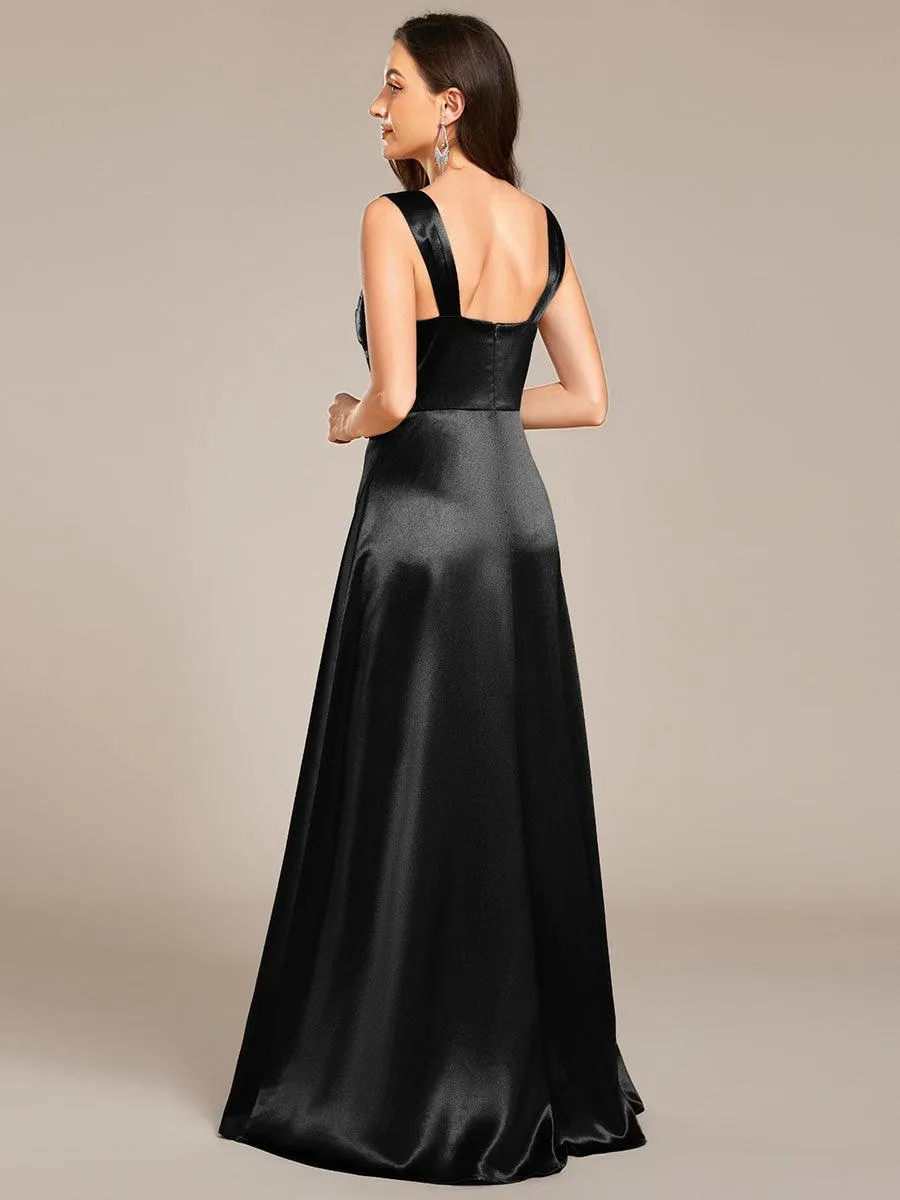 Robe de demoiselle d'honneur plissée en satin fendue