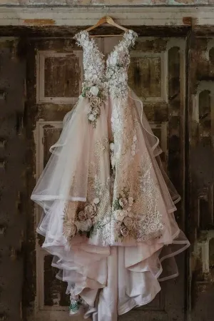 Roycebridal Elegant Tulle A-line V-neck Floral Lace Wedding Dresses, Bridal Gown, MW1009
