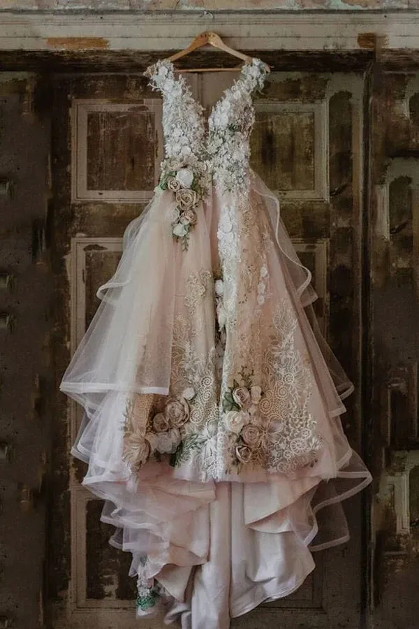 Roycebridal Elegant Tulle A-line V-neck Floral Lace Wedding Dresses, Bridal Gown, MW1009