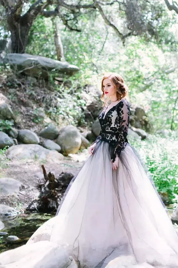 Roycebridal Gorgeous Black Lace A-line V-neck Long Sleeves Wedding Dresses, MW559