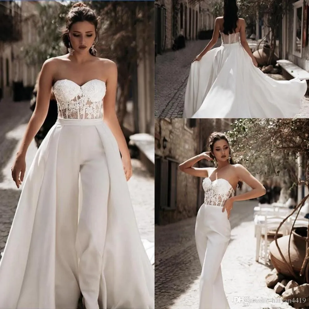 Roycebridal Lace O-Neck Long Sleeves Wedding Dresses