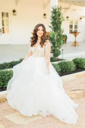 Roycebridal Stunning Plus Size Long Sleeves Wedding Dress with Lace Appliques, MW534