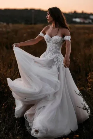 Roycebridal Tulle A-line Off-the-Shoulder Wedding Dresses With Lace Appliques, MW833