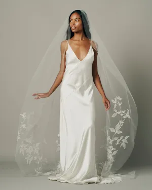 RTS TERRA EMBROIDERED FLORAL VEIL