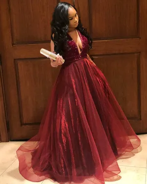 Sexy 2018 Burgundy Quinceanera Dresses with Plunge V-Neck Beaded Organza Ruffles Ball Gown Elegant Sweet 16 Dress