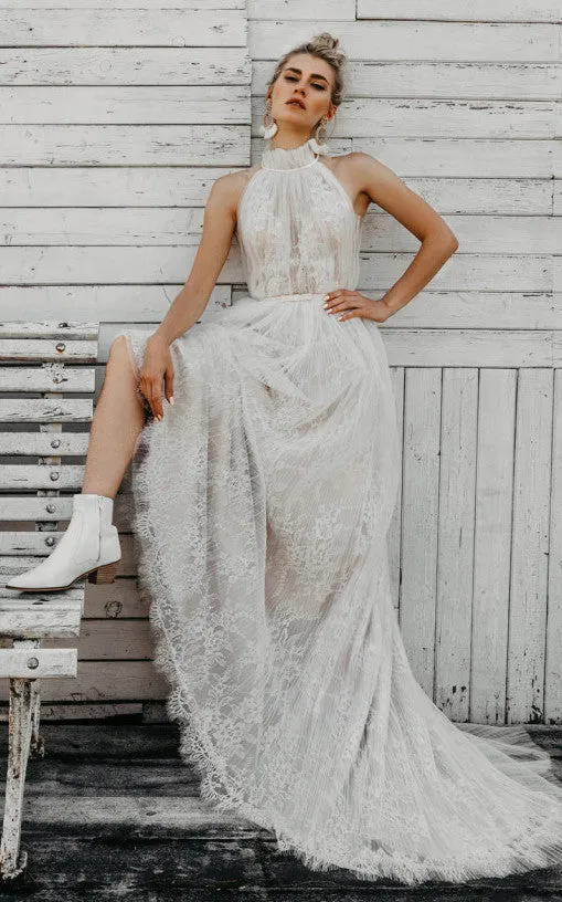 Simple Sleeveless A-Line Tulle Lace Wedding Dress With Halter Neckline And Button Back-716439