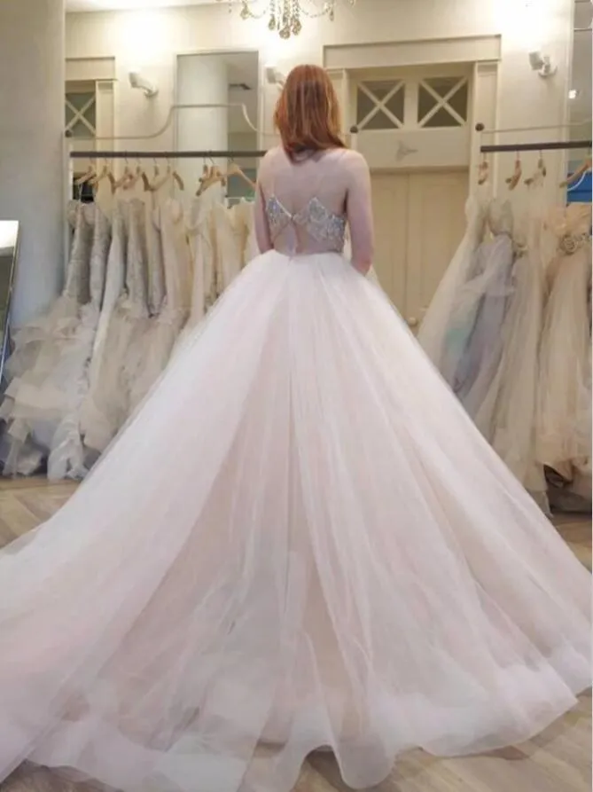 Spaghetti Straps Tulle Wedding Gowns Dress with Rhinestones Band
