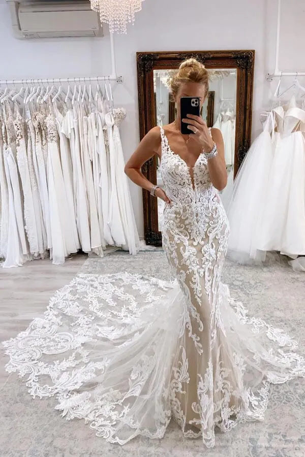 Stunning Mermaid Plunge Neck Wedding Dresses With Lace Appliques, MW1091
