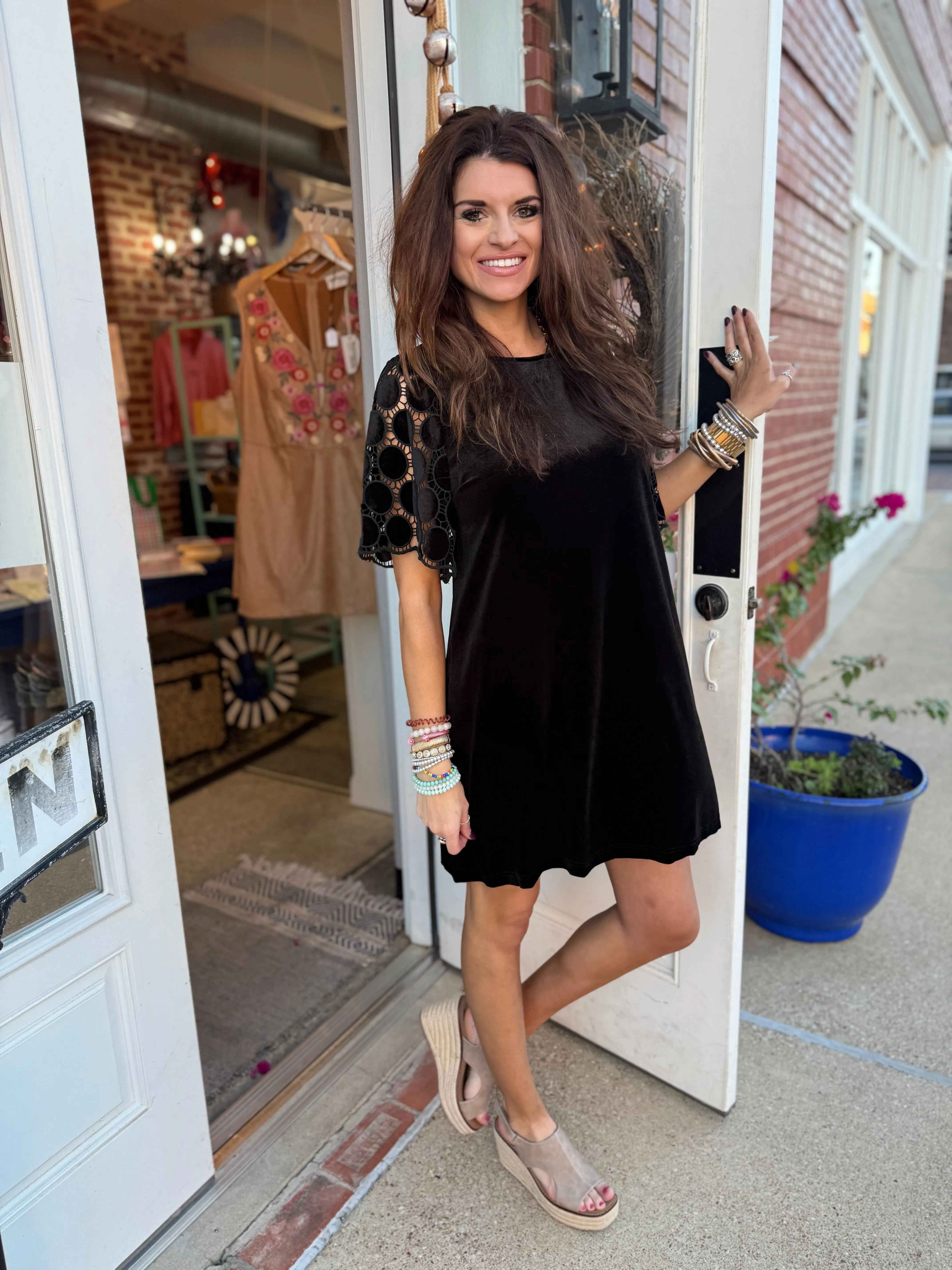 The Brandi Velvet Dress -Black