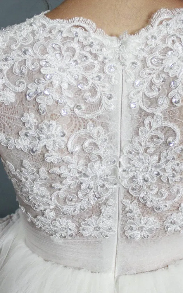 V-Neck Tulle Long Sleeve Dress With Lace Bodice-ET_711168