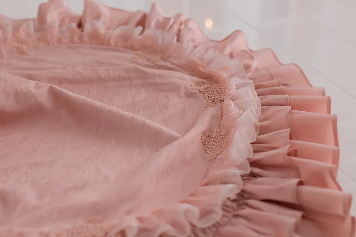 Vintage Victorian tusser silk pink lacy costume