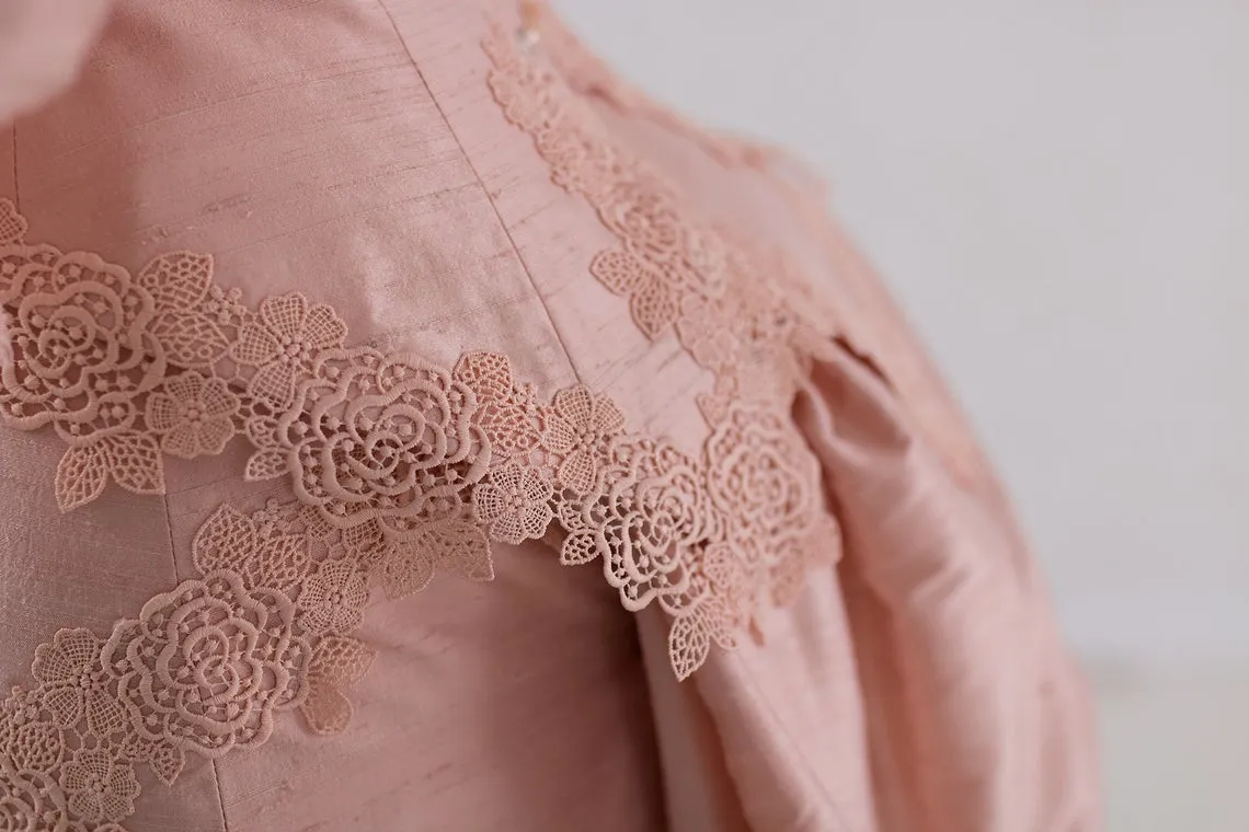 Vintage Victorian tusser silk pink lacy costume