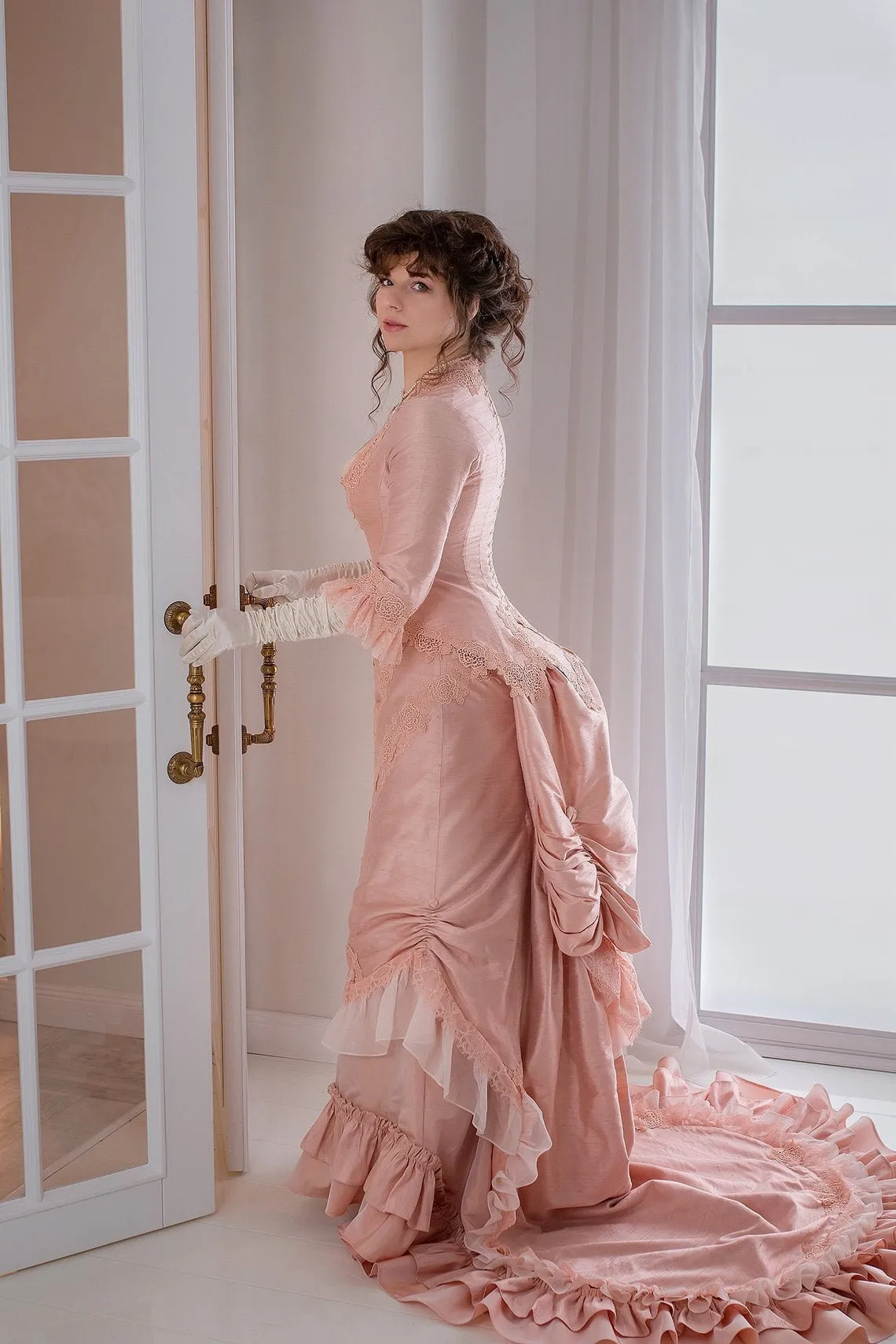 Vintage Victorian tusser silk pink lacy costume