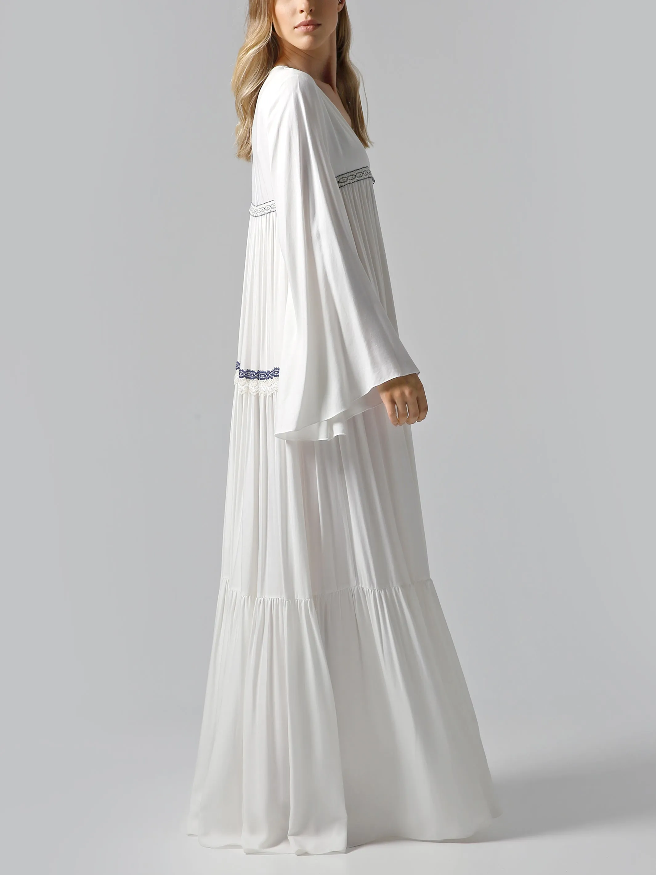 Visaltes White Maxi Dress