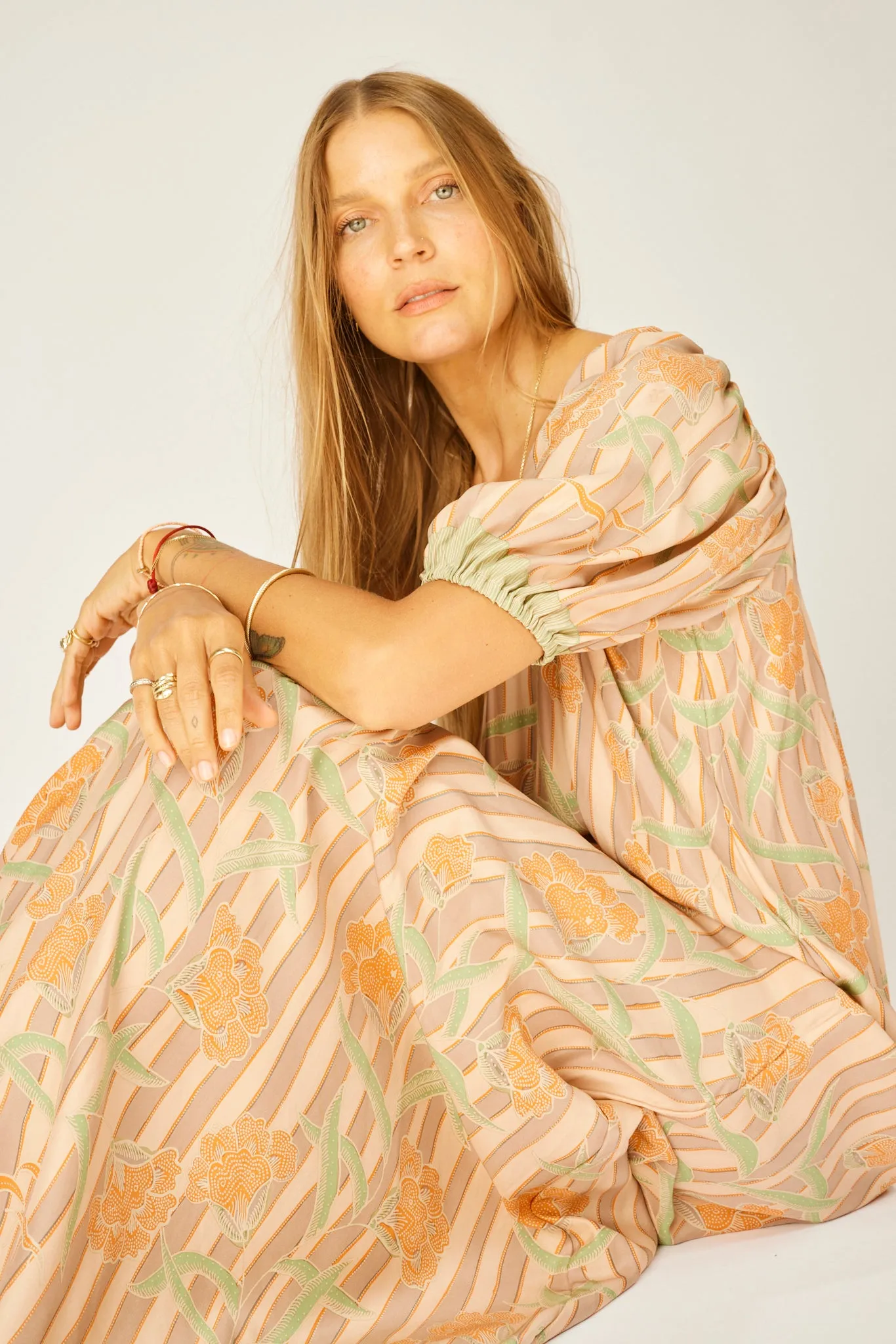 VIVI DRESS