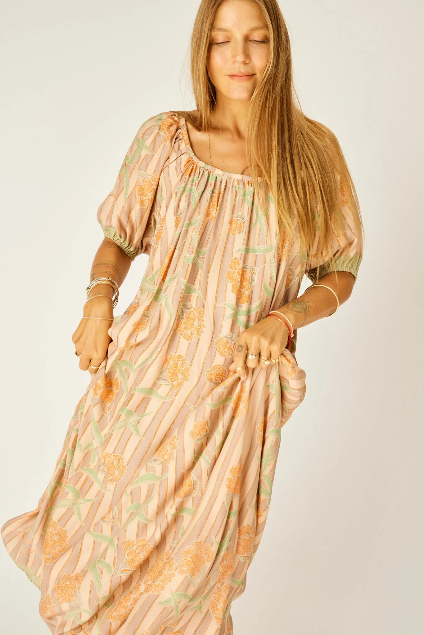 VIVI DRESS