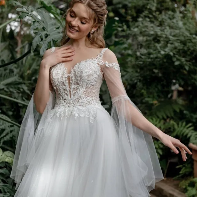 Wedding Dress with Sleeves Court Train