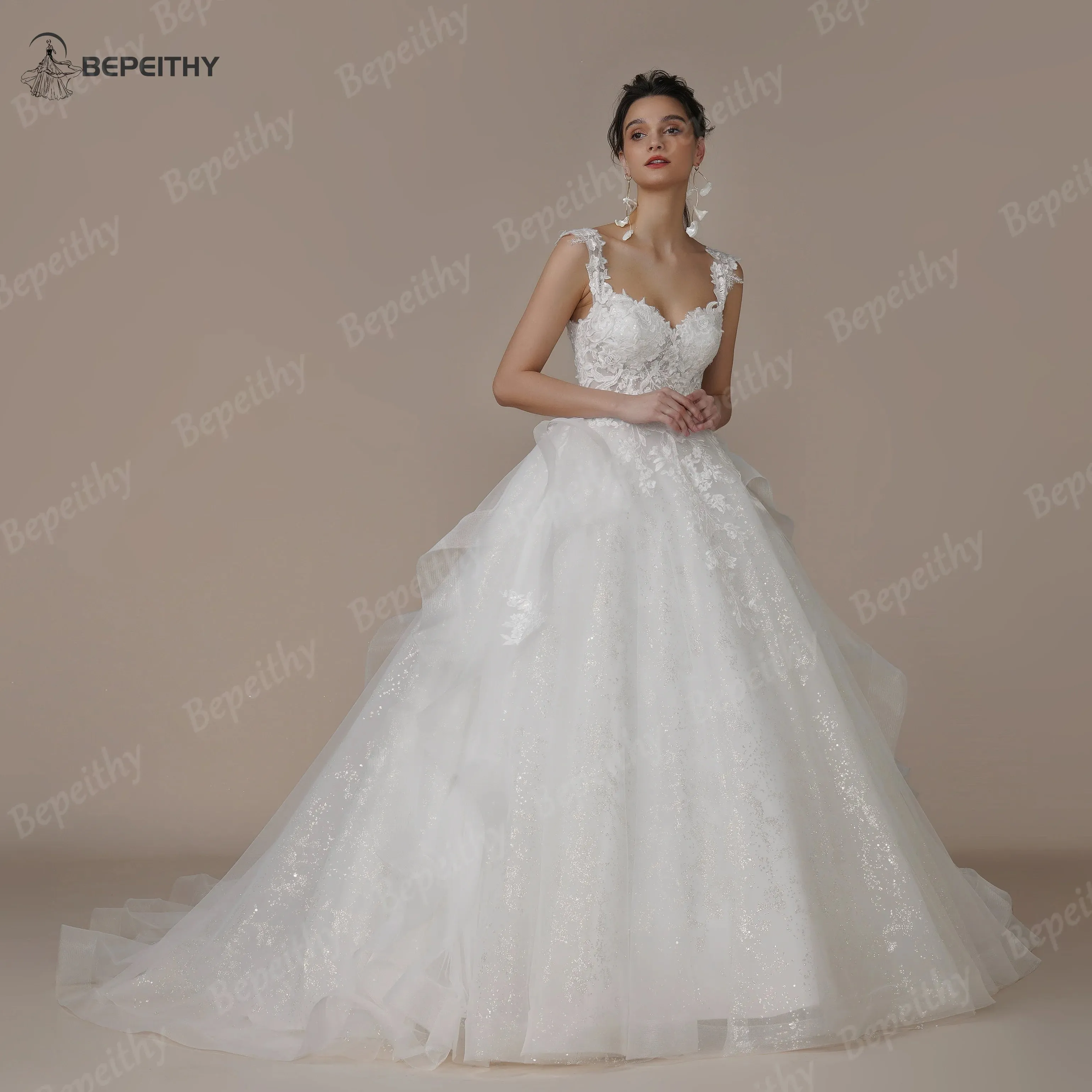 Wedding Dresses For Bride Sleeveless Court Train Appliques Women