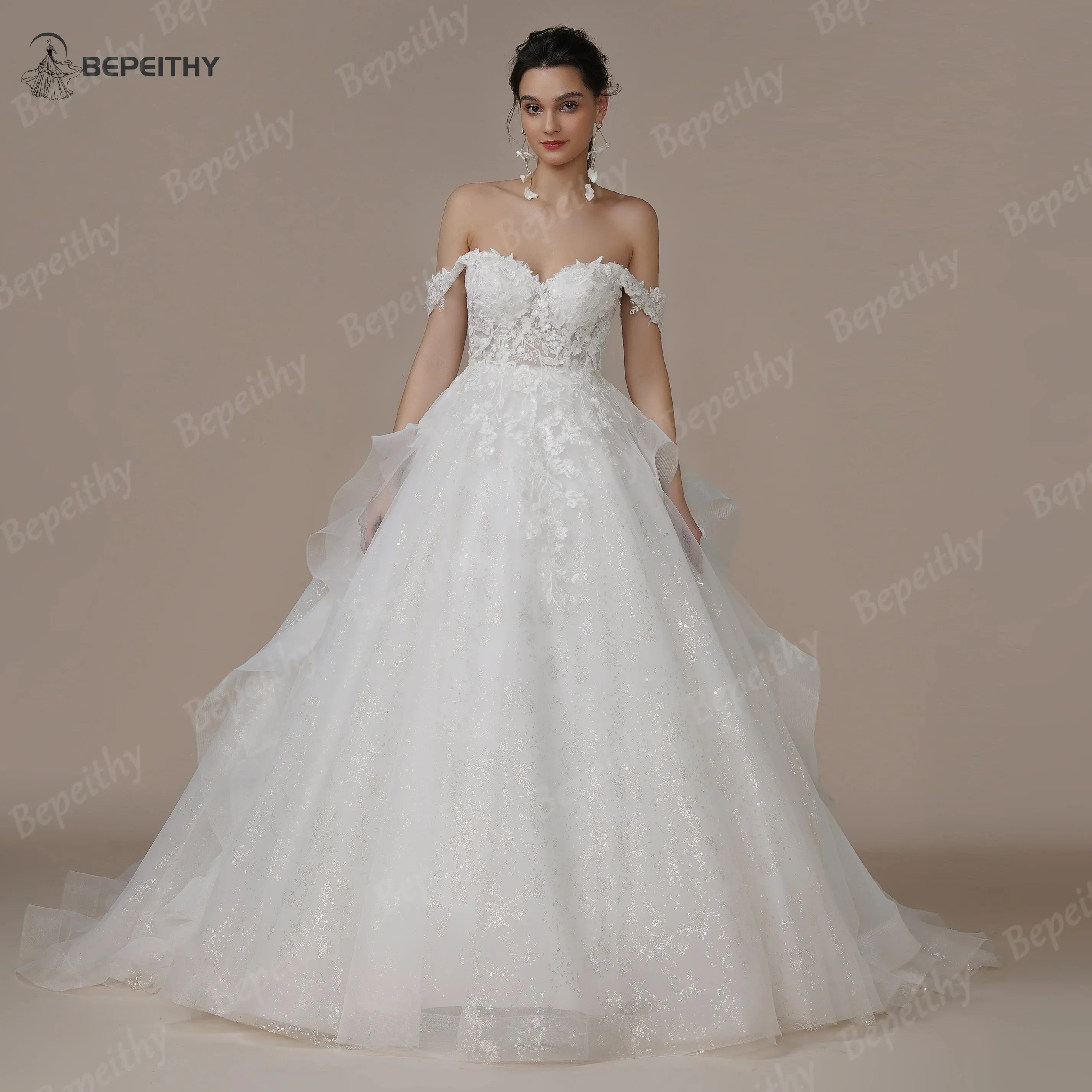 Wedding Dresses For Bride Sleeveless Court Train Appliques Women
